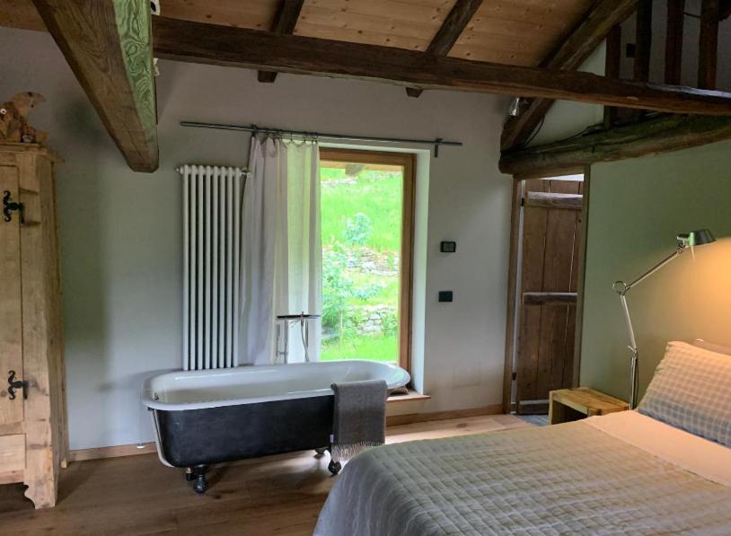 Affittacamere Montagne Verdi Varallo Ngoại thất bức ảnh